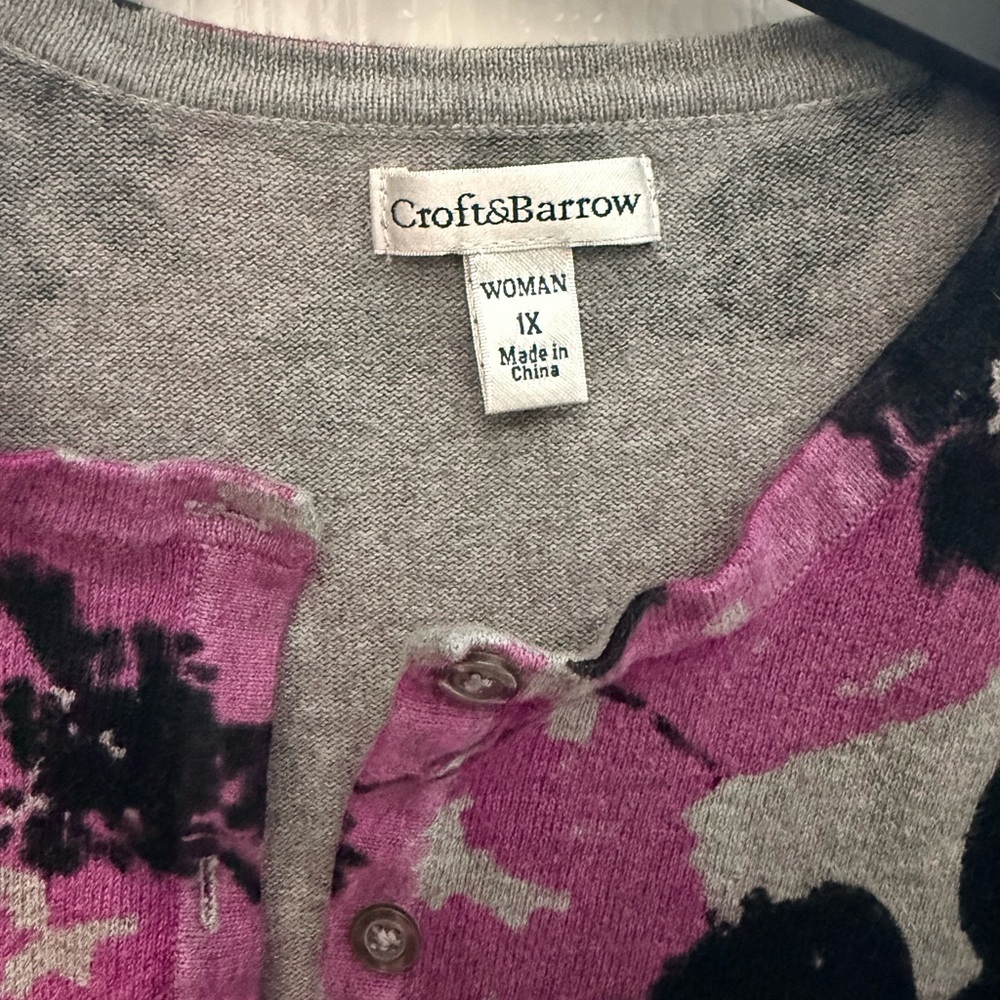 Croft & Barrow Floral Cardigan Sweater Women’s 1X Gray Purple Button Front - Picture 3 of 6